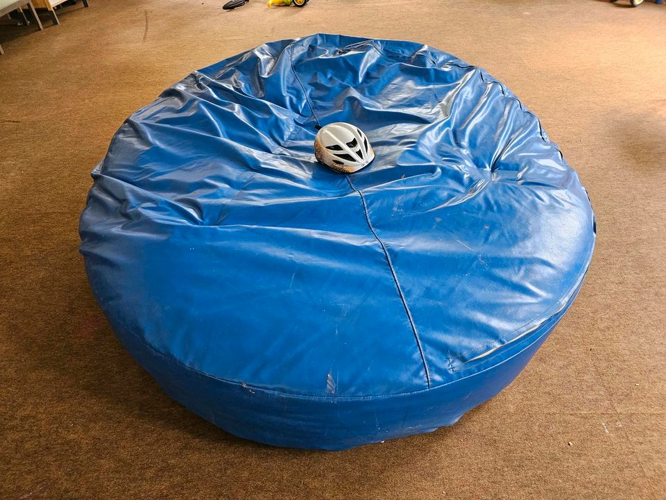 Lümmelkissen Sitzkissen Bean Bag Snuggie in Velbert