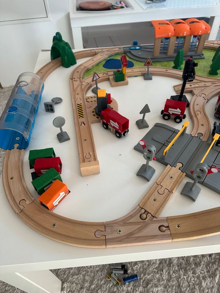 Brio Zug Zubehör, Spieltisch in Gersthofen