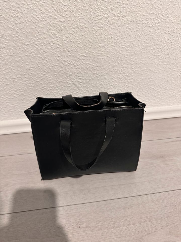 Damentaschen Tasche Umhängetasche schwarz braun crem Portmonee in Recklinghausen