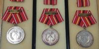 3x DDR Verdienstmedaille der Kampfgruppen der Arbeiterklasse in S Bayern - Lindau Vorschau