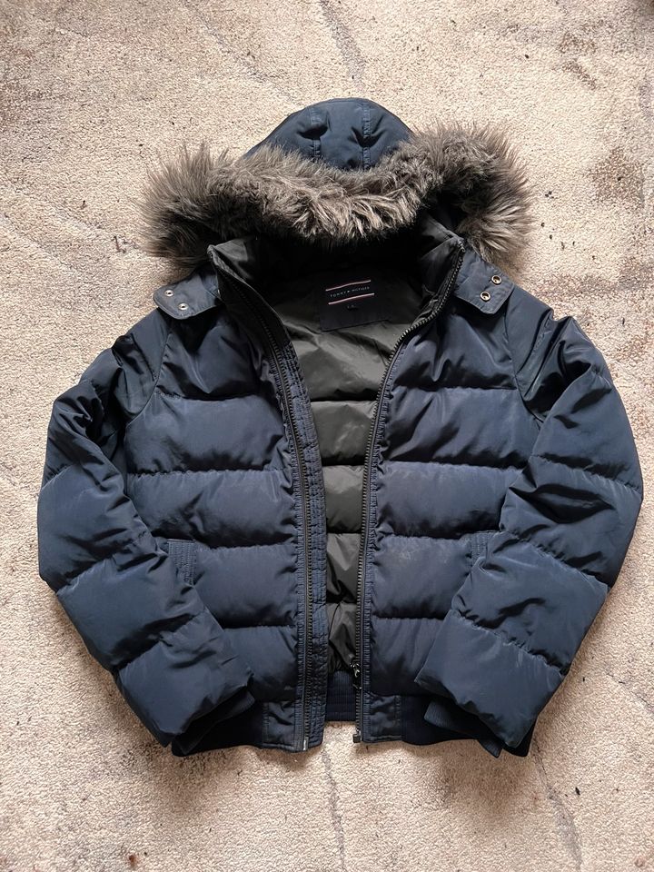 Tommy Hilfiger Winterjacke Size S Blau Getragen in Ahaus