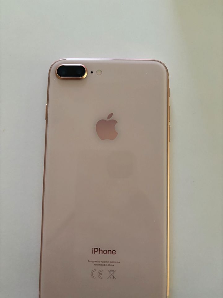 iPhone 8 Plus rosé Gold in Tönning