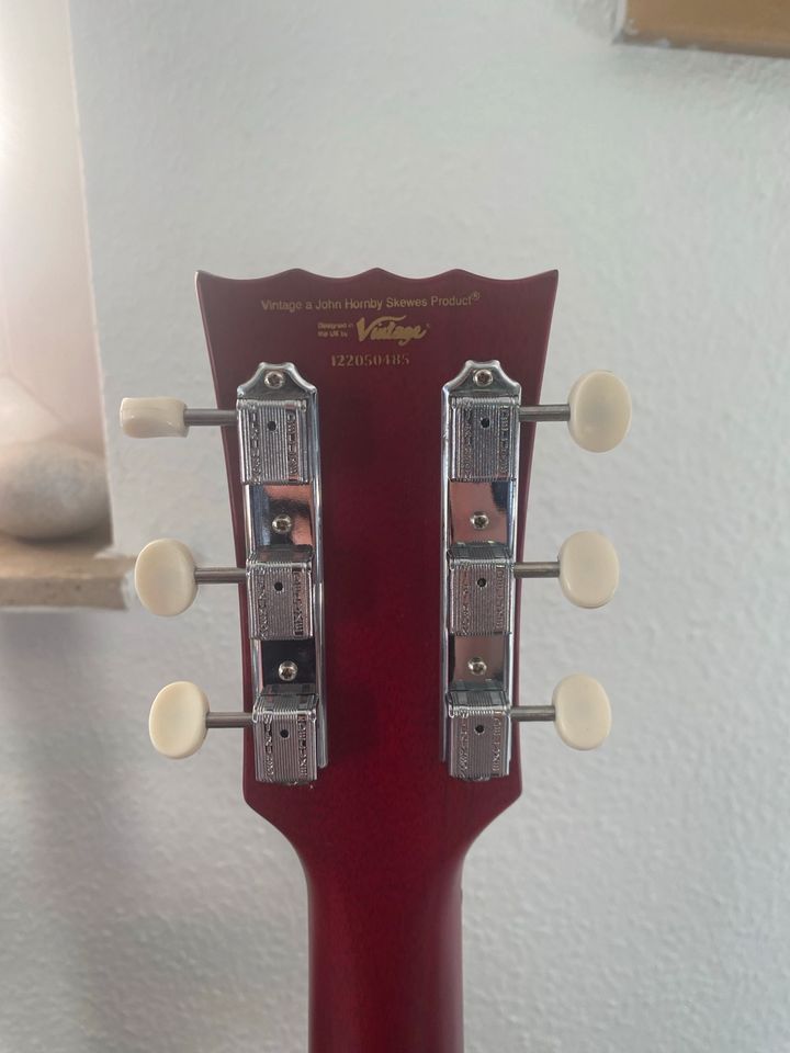 Vintage V130 (Nachbau Gibson Les Paul Junior) E Gitarre in Düren