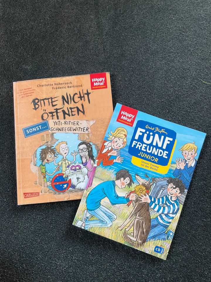 Zwei Happy Meal Bücher in Bargteheide