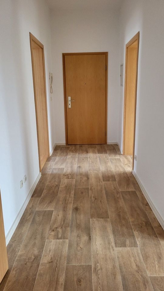 RESERVIERT!3-Zimmer-Wohnung im 1.OG mit Tageslichtbad! in Bad Duerrenberg