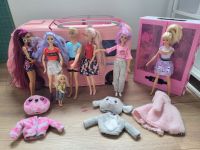 Barbie set: Barbies, Barbie Caravan, wardrobe, viele zubehör Baden-Württemberg - Heidelberg Vorschau