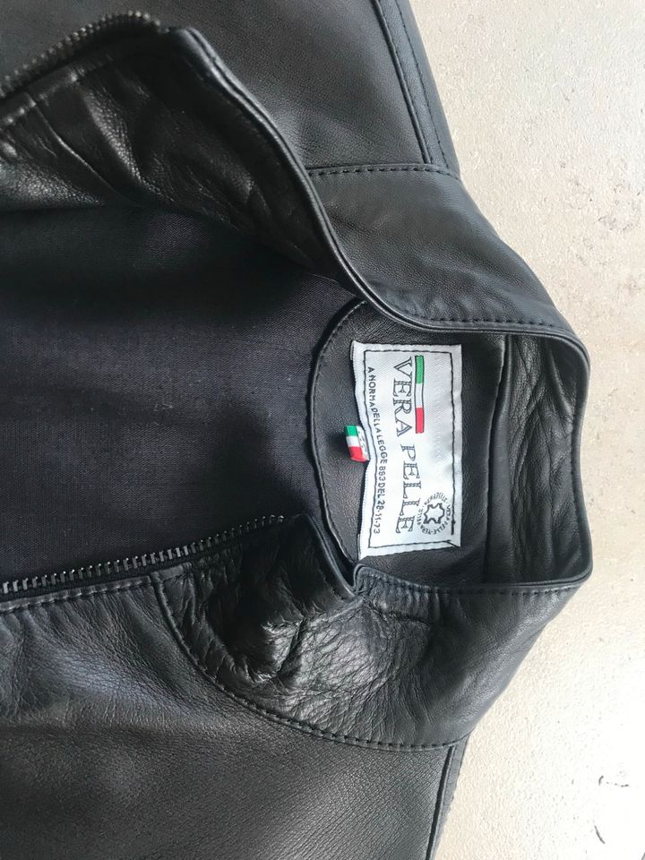 Lederjacke Italien Neu in Baar-Ebenhausen