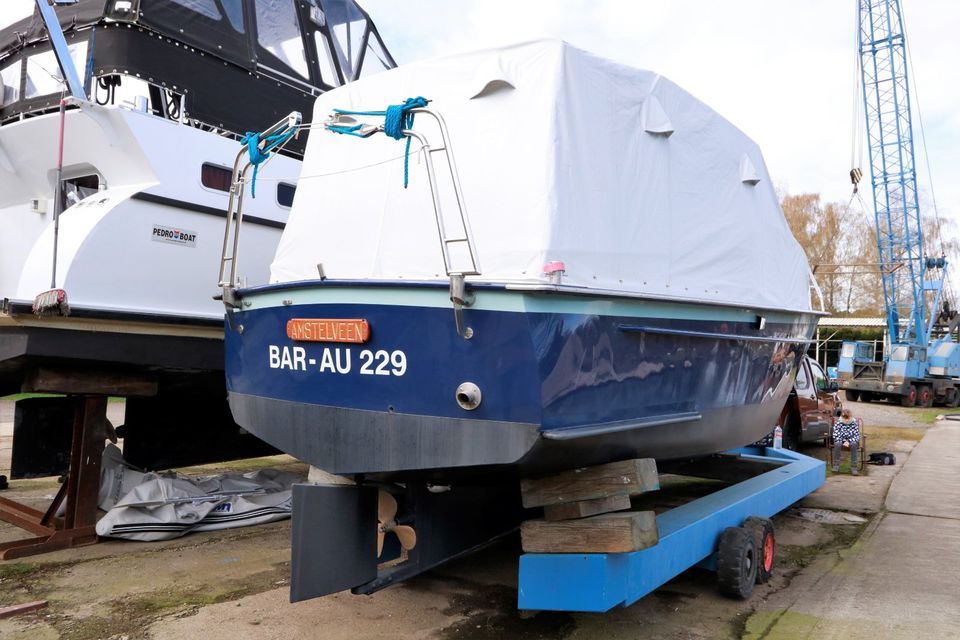 Verkaufe Stahlboot/ Stahlkajütboot sehr gepflegt mit Liegeplatz in Sohland