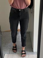 Jeans von Mango Gr.40 Mom schwarz grau Nordrhein-Westfalen - Eitorf Vorschau