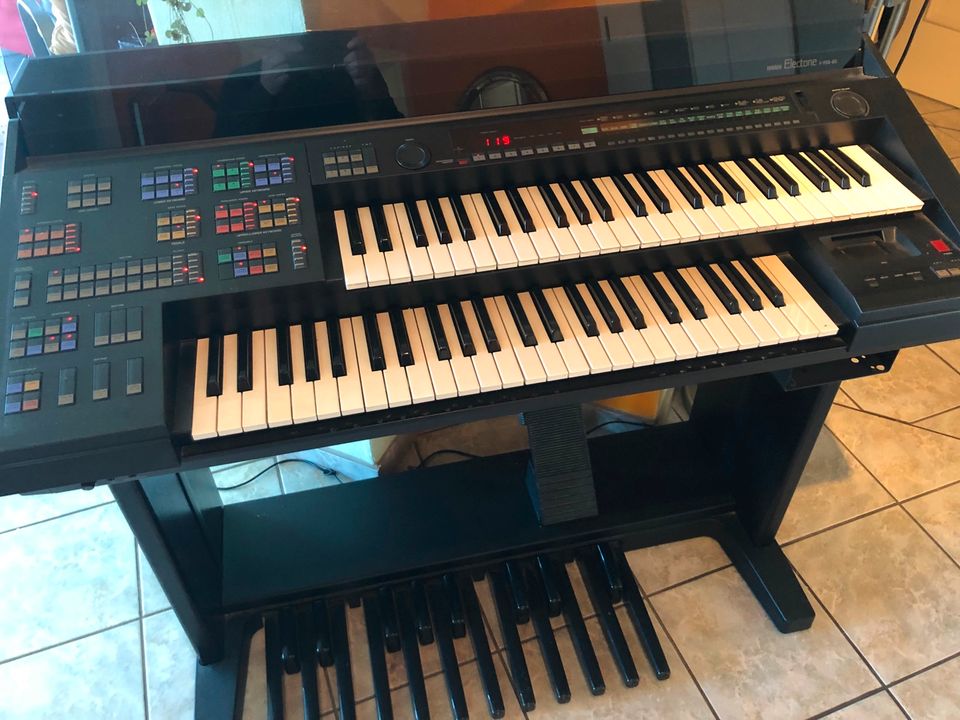 Yamaha Orgel HS 6 in Weimar (Lahn)