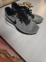 Nike Schuhe Gr. 38 Nordrhein-Westfalen - Brühl Vorschau