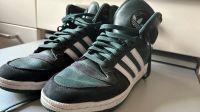 Adidas Sneaker grün Größe 44 Niedersachsen - Lengede Vorschau