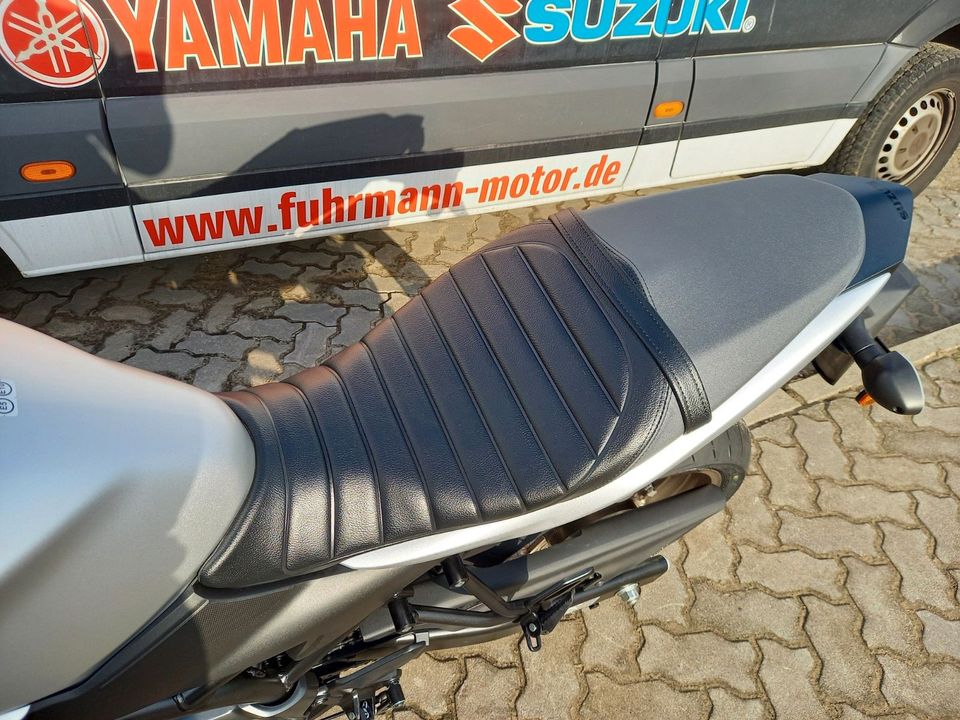 Suzuki SV 650 X AM3 *ABS/wenig KM in Berlin