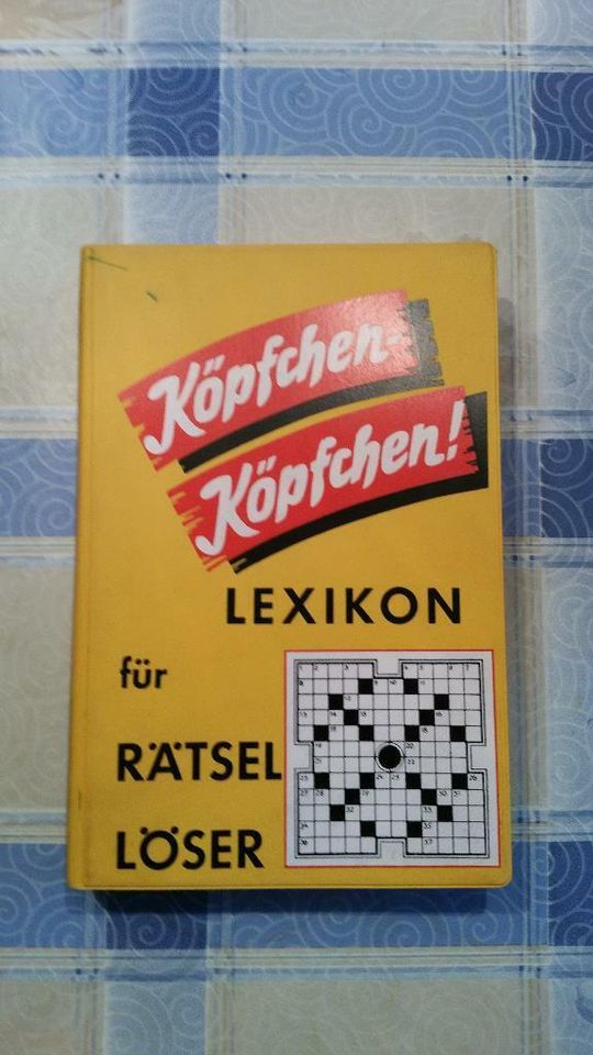 Kreuzworträtsel Lexikon (8 Bücher) in Fachingen