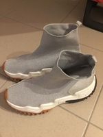 Silberne Schuhe Gr. 41 kaum getragen Baden-Württemberg - Oberstenfeld Vorschau