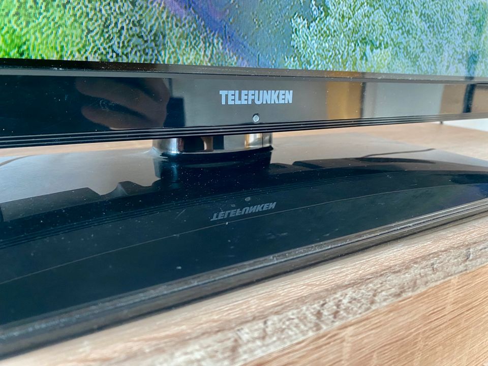 Fernseher Telefunken 32 Zoll L32H125A3 in Kiel