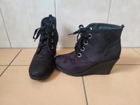 Keilabsatz-Schuhe Sachsen - Neuhausen Vorschau