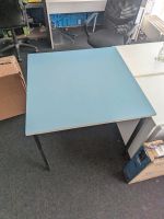Tisch blau 80cm x 80cm x 75cm massiv stabil Sachsen - Schkeuditz Vorschau