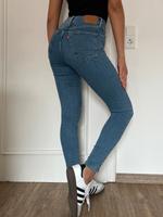 Levi’s mile high super skinny Blau W26 L28 S 36 Nordrhein-Westfalen - Minden Vorschau