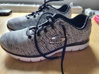 Skechers Skech-Knit Gr. 39 neuwertig Bayern - Egenhofen Vorschau