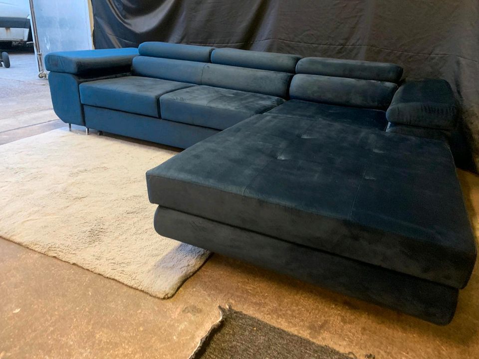 Lieferung Couch Sofa Schlaffunktion Wie Neu Samt Wohnlandschaft in Berlin