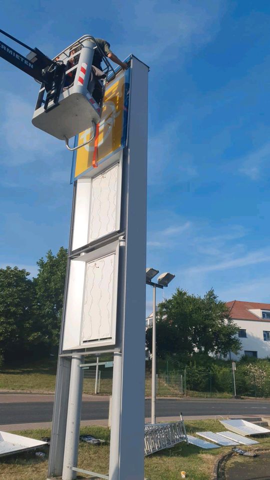 Opel Pylon in Felsberg