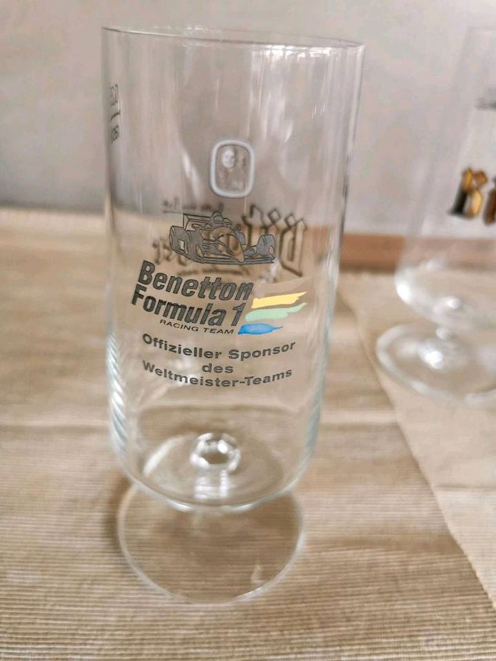 Bitburger Gläser mit Sammelsurium in Wallerfangen