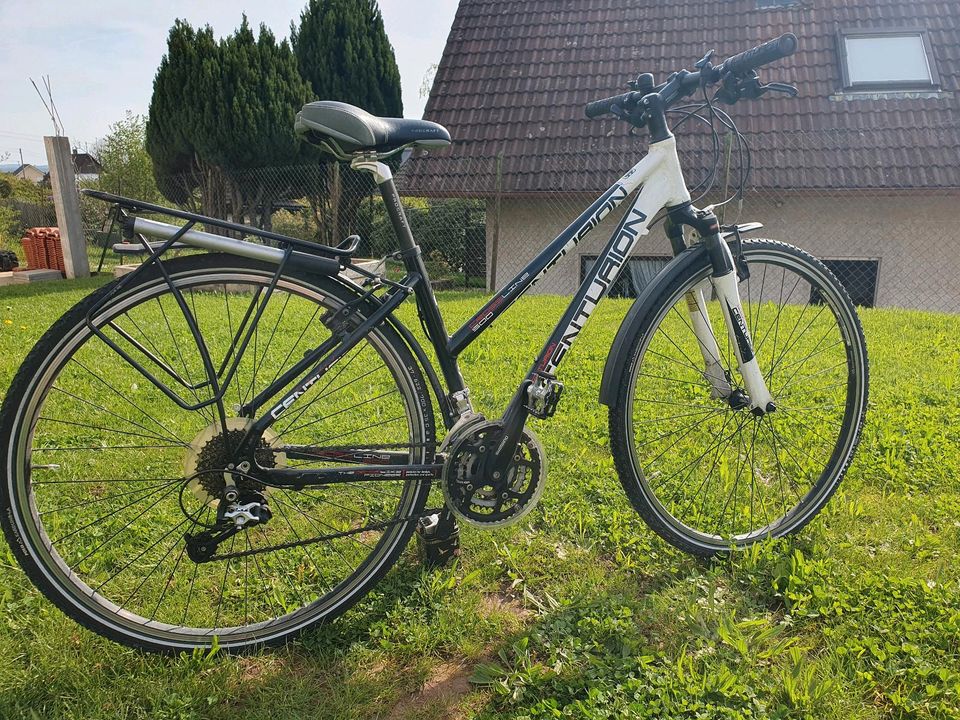 Centurion Crossline 500 Damenfahrrad Crossrad Trekkingrad in Karlsbad