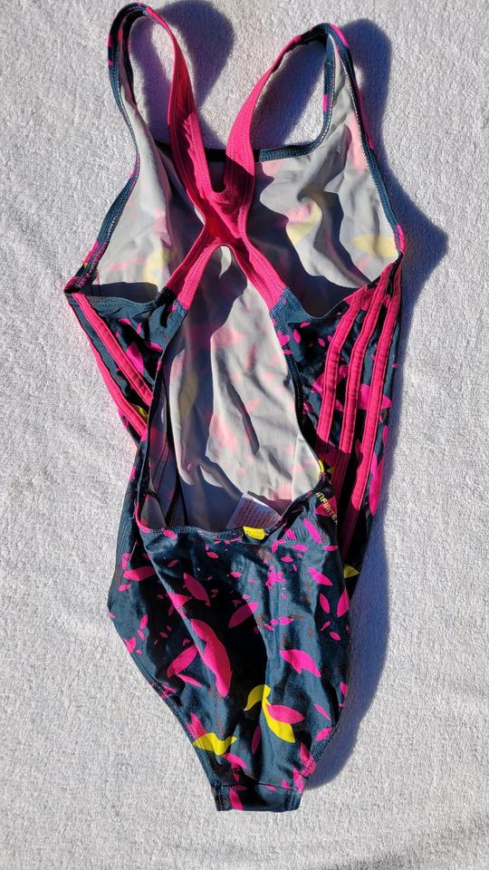 ADIDAS Sportbadeanzug superglatt Girlie Badeanzug Gr. 36 / M in Isen