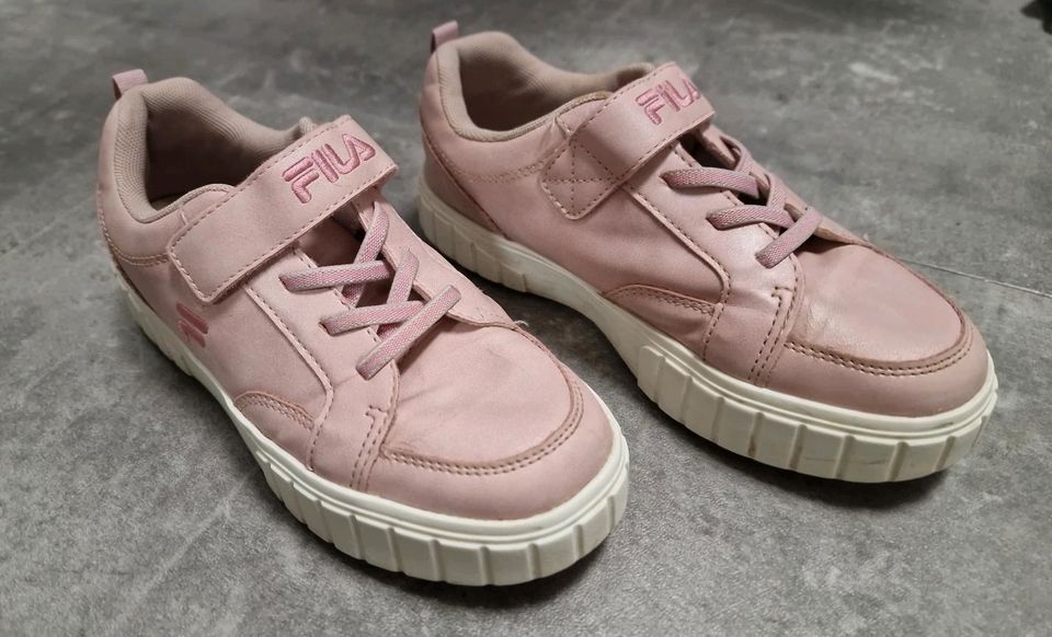 Fila Sneaker Pink Rosa Mädchen Größe 35 in Sindelfingen