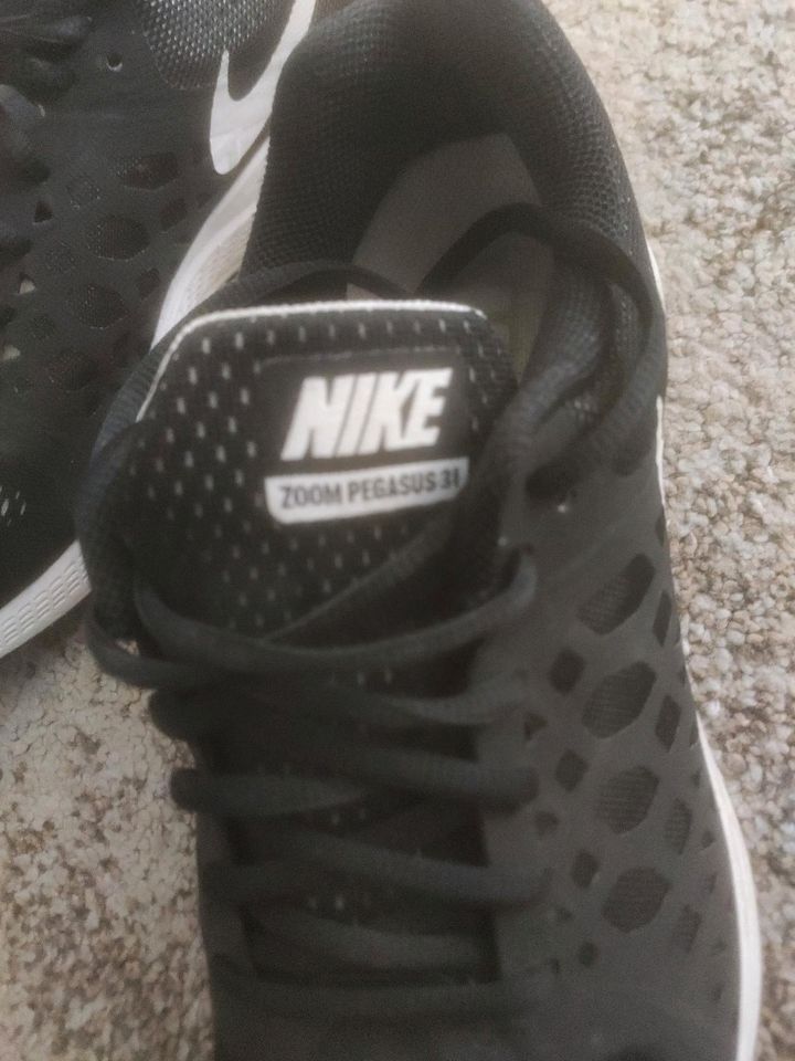 Nike Schuhe, sehr wenig getragen! in Schweinfurt
