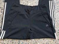 Adidas jogginghose original (neu) Berlin - Neukölln Vorschau