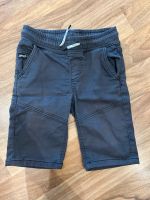 Dunkelgraue Jeans Shorts Gr. 134 Sachsen - Zwickau Vorschau