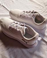 NEU PUMA Softride Gr. 42 Damen Sneaker Sportschuhe Sachsen - Schönheide Vorschau