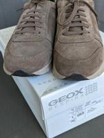 Geox Respira Sneaker Wildleder Sportschuhe hell braun taupe Gr 42 Nordrhein-Westfalen - Ratingen Vorschau