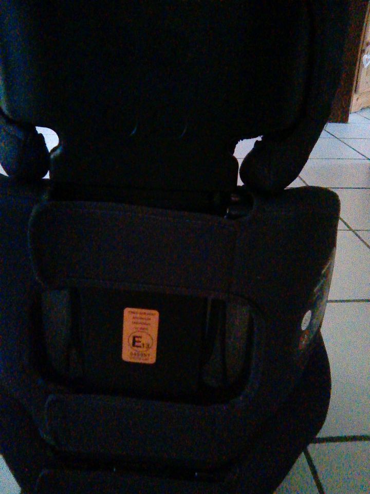 Kindersitz 15-35 kg Neuwertig!!! in Rellingen