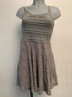 Abercrombie & Fitch Kleid Sommerkleid grau Gr. M neu Baden-Württemberg - Bietigheim-Bissingen Vorschau