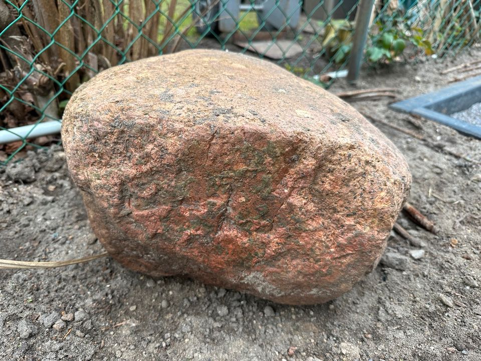 2x große (schwere!) Steine zu verschenken in Berlin
