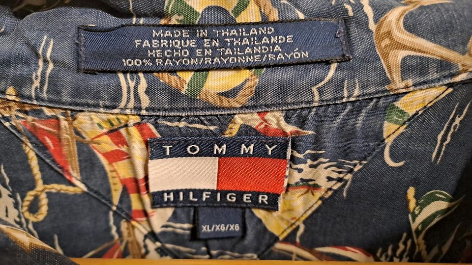 Herren Hemd Tommy Hilfiger in Brachbach