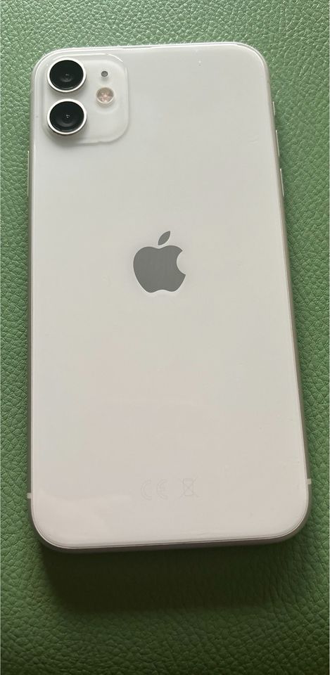 iPhone 11 weiß 128gb i phone Apple in Bonn