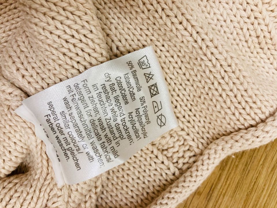 Beiges Boysen’s Damen Frühling Strickkleid mit Zopfmuster in München