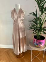 Sommerkleid rückenfrei Düsseldorf - Oberkassel Vorschau