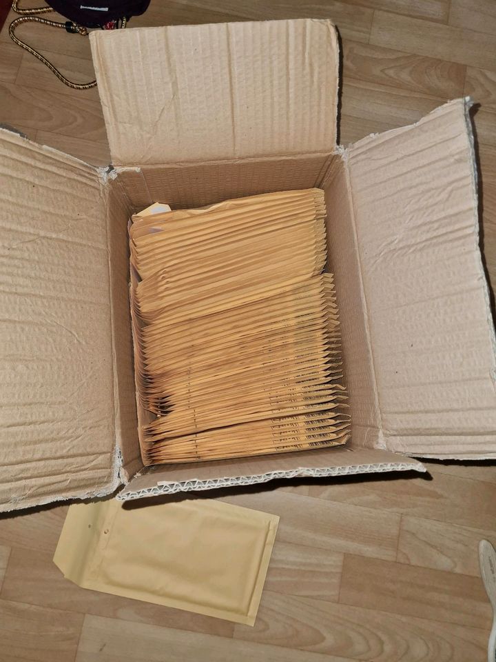 40 brief Umschläge gepolstert selbstklebend klein No. B/12 23X14 in Cremlingen
