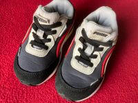 Puma Turnschuhe Kinderschuhe Sneaker 22 München - Berg-am-Laim Vorschau