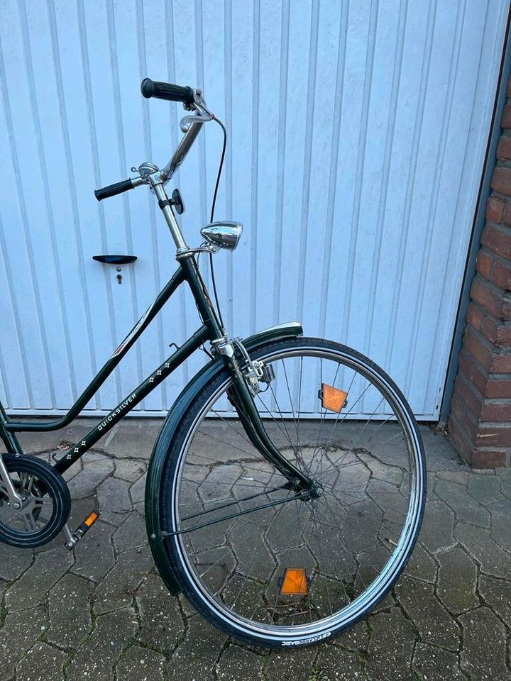 Original Damen Hollandfahrrad 28 im schönem Zustand in Düsseldorf