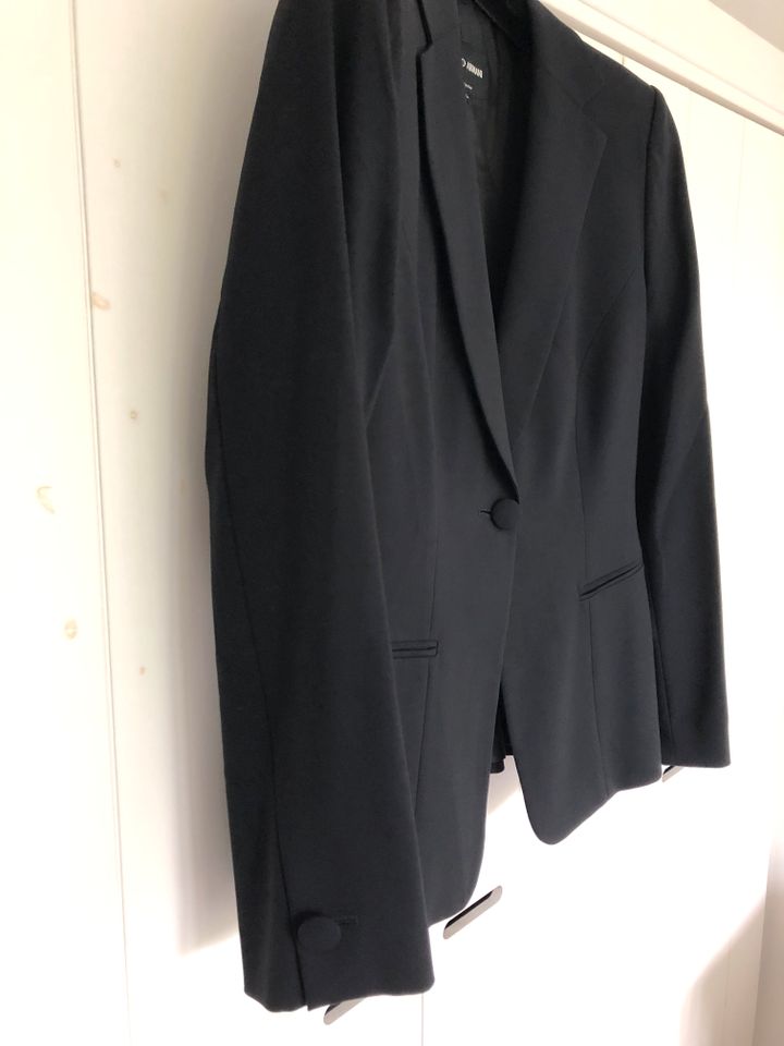 Giorgio Armani Blazer Größe 44 Schwarz Schurwolle in Hamburg