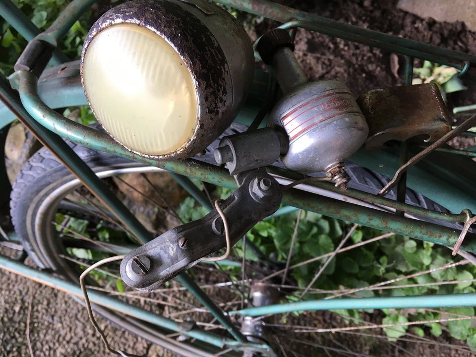 altes Fahrrad NSU Herrenrad 28 Zoll mit vielen Originalteilen in Flintbek