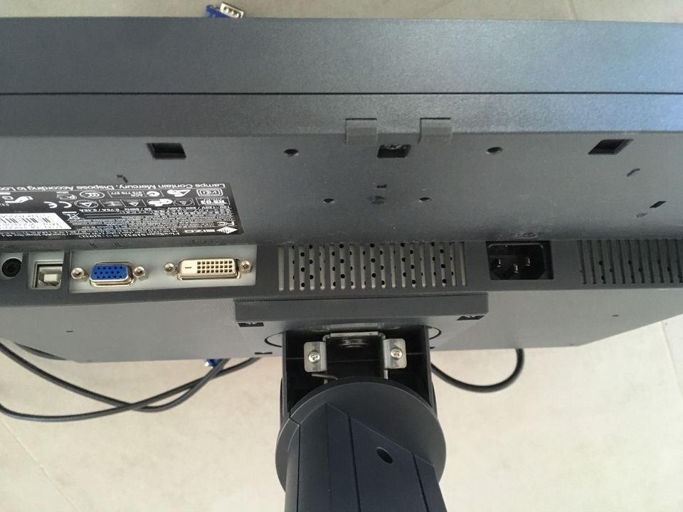 Eizo FlexScan S1932 Monitor mit Pivot-Funktion in Wolfsburg