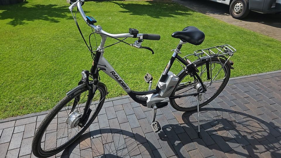 Raleigh eBike Elektro Fahrrad - Akku von 2022 in Gifhorn