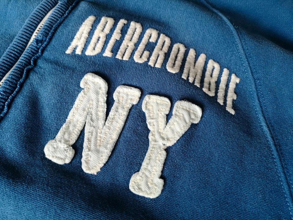 Carhartt Sweetshirt, Abercrombie Hoodie in Burgebrach